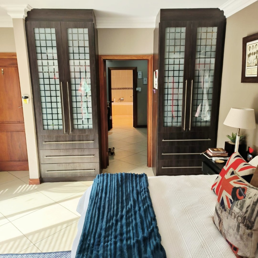 4 Bedroom Property for Sale in Wilkoppies North West